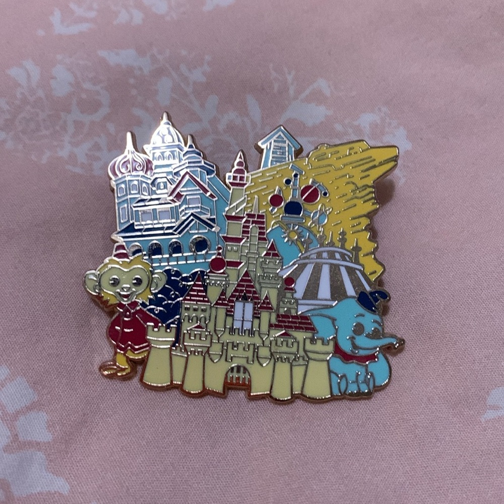 D23 Disneyland Hong Kong pin